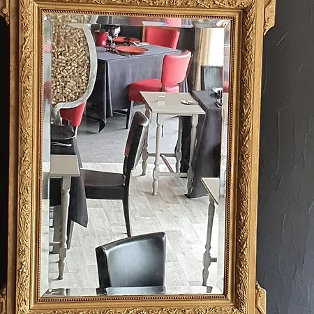 Hotel L Ander Saint-Flour (Cantal)