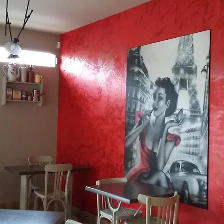 Hotel L Ander Saint-Flour (Cantal)