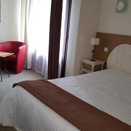 Hotel L Ander Saint-Flour (Cantal)
